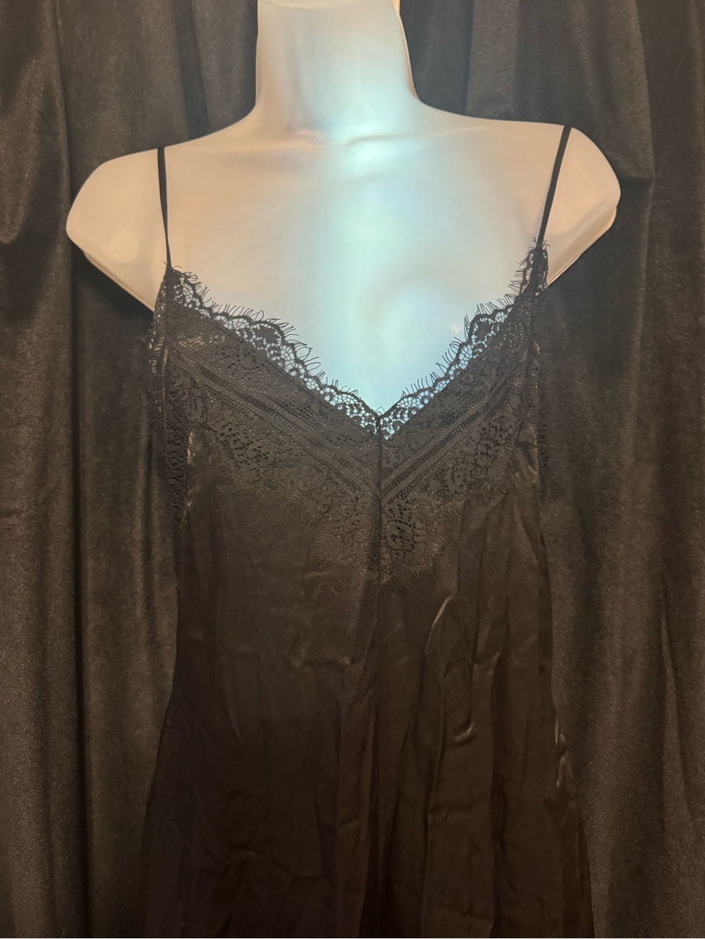 Forever 21 Black Lace Trim Slip